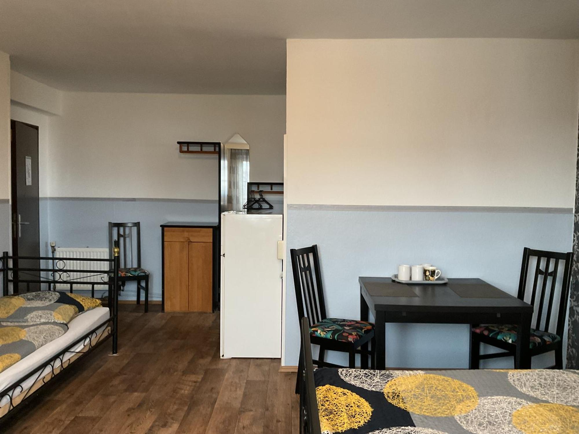 Pension&Hostel Anna - Monteurzimmer 뮌헨 외부 사진